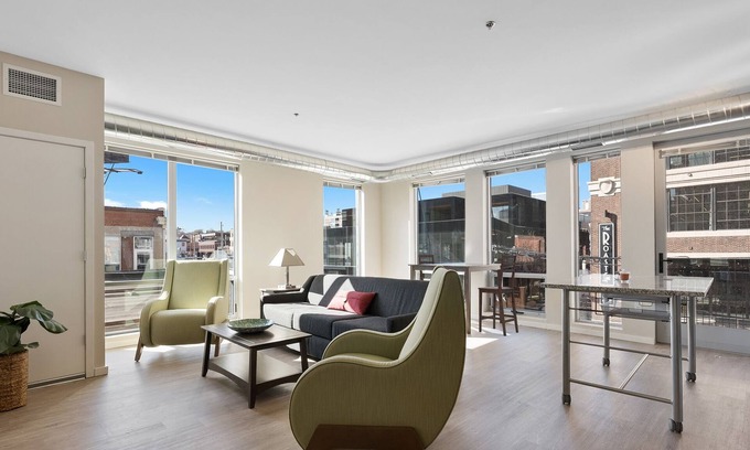 Crossroads Arts District Condo | Sophisticated Accommodations for Discerning Guests, near Arrowhead Stadium 359