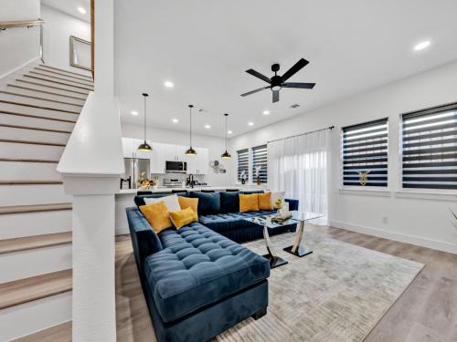 Dallas House | Sophisticated Dallas Retreat l Prime Location!