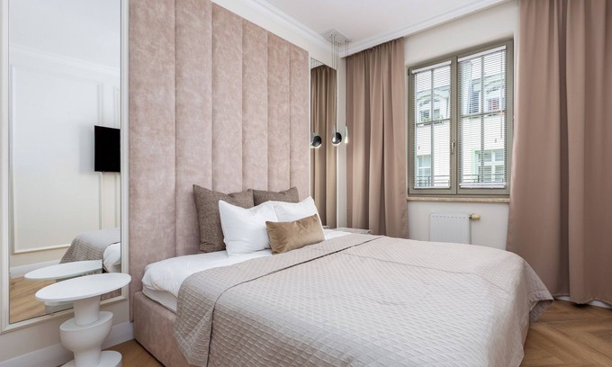 Sopot Centrum Apartment | Sopot downtown luxury apt Monte Cassino St, 1 min walk to pier & beach