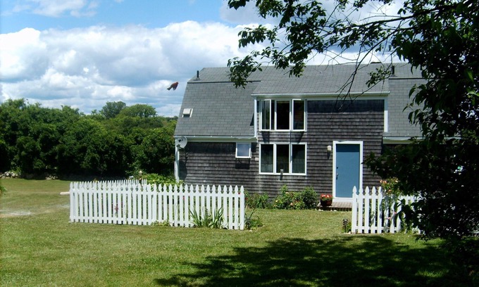 New Shoreham House | Sorry we are now booked for the 2023 Season. We will post any cancellations