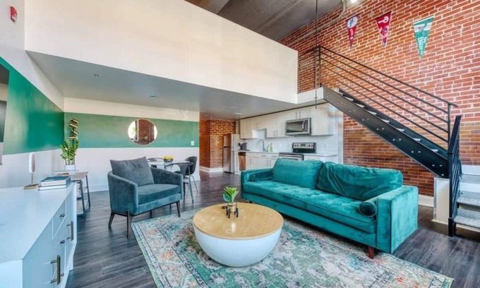 West Philadelphia Apartment | Sosuite | 2BR Loft w Gym, Lounge, Shared Laundry