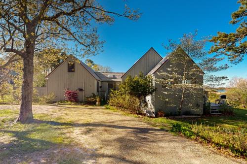 Oak Bluffs House | Soundmeadow House