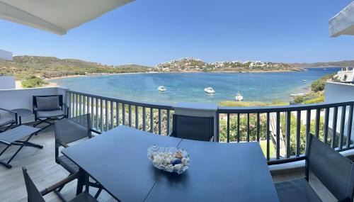 Lavreotiki Villa | Sounio - Waterfront Luxury Spa Villa Pounta Zeza 170 sqm on Private Beach