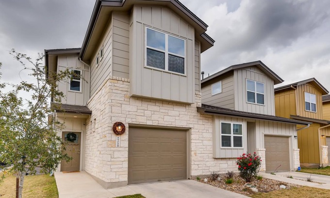 Austin House | South Austin Sanctuary