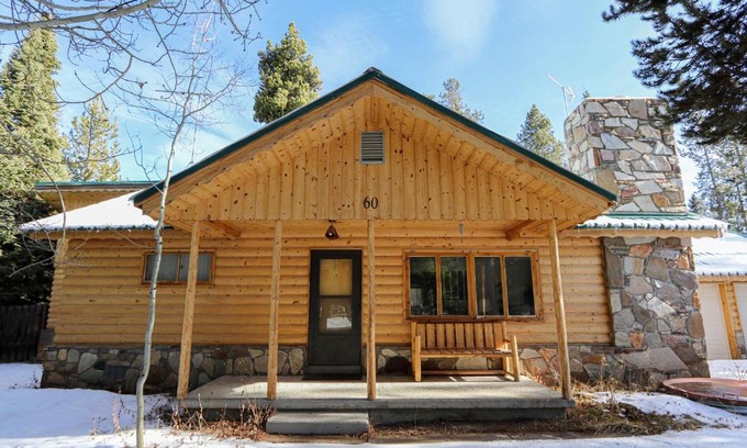 West Yellowstone House | South Fork Cabin