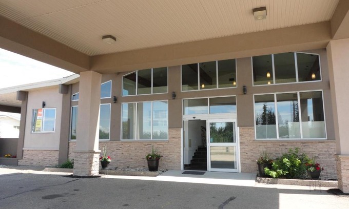 Red Deer Hotel | South Hill Motor Inn