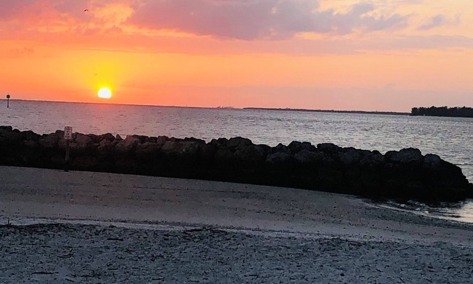 Ruskin House | South of Tampa - Gulf Coast’s Slice of Paradise