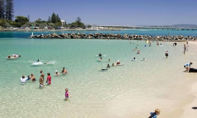 Tuncurry Hotel | South Pacific Palms Motor Inn
