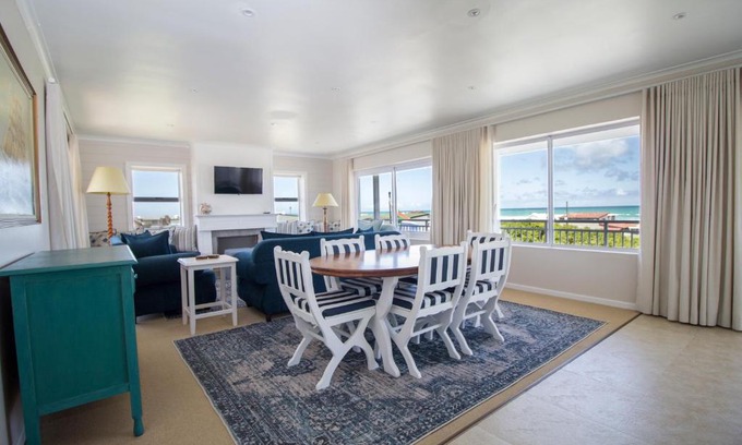 L'Agulhas Apartment | South Point Guest Lodge