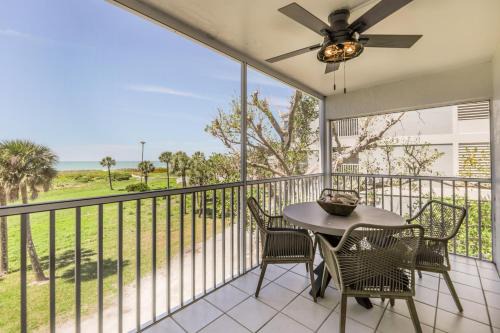 Captiva Apartment | South Seas Beach Villa 2428