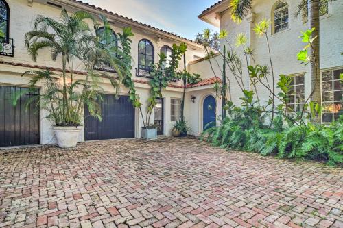 Beach Park Apartment | South Tampa Studio in Desirable Historic District!