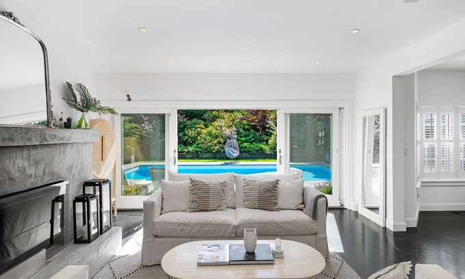 Shinnecock Hills House | Southampton Poolside Paradise