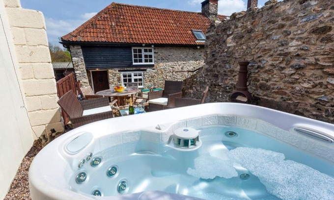 Honiton House | Southcott Farm Cottage
