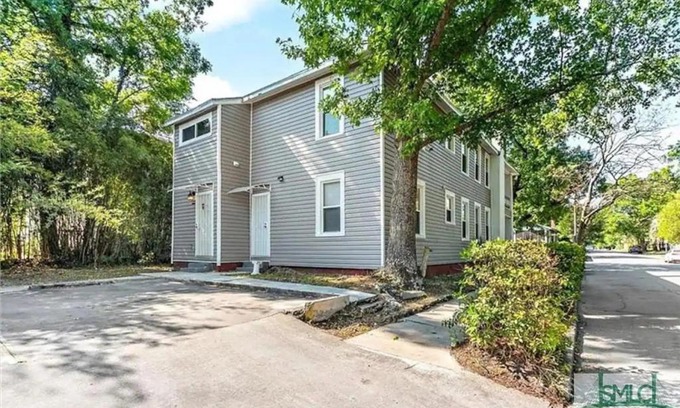 Midtown House | Southern Charm at its Best near South Historic District