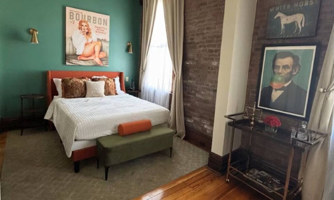 Lawrenceburg Apartment | Southern Charm at Trail Suites Inn- Suite A in Lawrenceburg, KY
