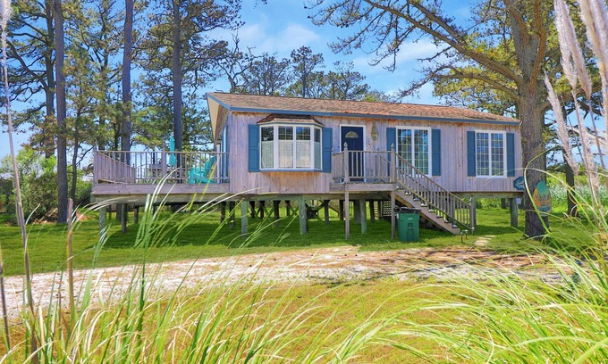 Deep Hole House | Southern Dream - Water views; Screened porch!