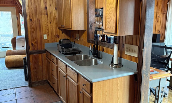 Chillicothe Cabin | Southern Ohio Adventure or Getaway Cabin Near Chillicothe