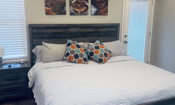 Page House | Southgate Retreat minutes from Antelope Canyon, Horseshoe Bend and Lake Powell