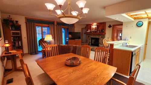 Harbor Springs House | Southridge #20
