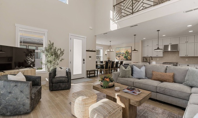 St. George House | Southwest Manor: Desert Color Lagoon + Beaches