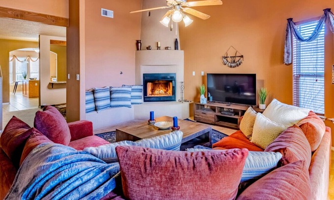 Ventana Ranch House | Southwestern Charm - 4 bedroom