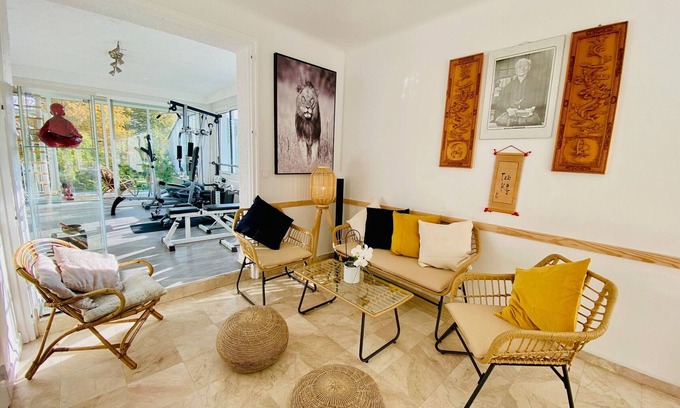 Saint-Philbert-de-Grand-Lieu Cottage | Spacious House with Fitness Area & Garden Near Nantes and Lake Grand Lieu