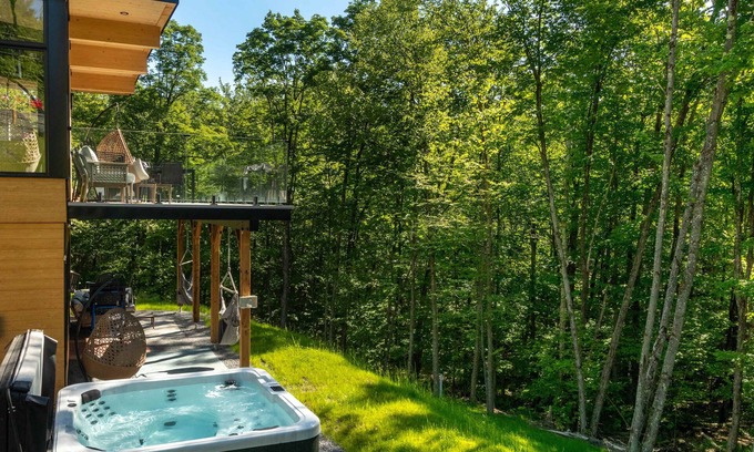 Argenteuil Regional County Municipality Ski Chalet | Spa & Absolute Comfort - Le RuissO