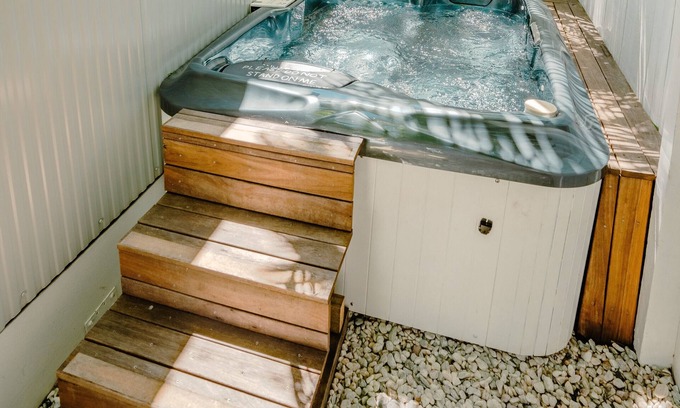 Coolum Beach House | Spa,Fire Pit,Cinema - The Cottage Coolum Beach