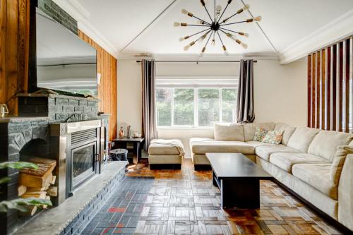 Rawdon Ski Chalet | Spa & Lake Access - The Lakeshore