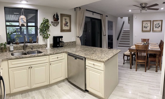 Titus Village House | Space Coast/KSC/Beaches/Titusville
