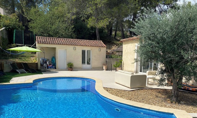 Prades-le-Lez Villa | Spacieuse Villa Avec Piscine Proche Pic Saint Loup
