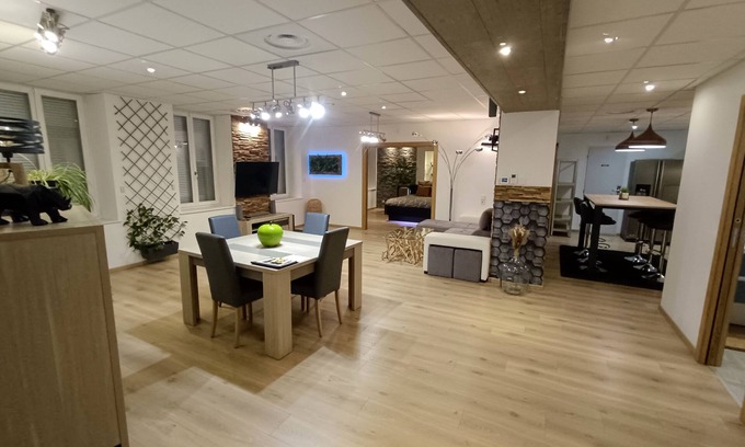 Epinal Apartment | Spacieux Loft de 105 m² en Hyper Centre D'epinal