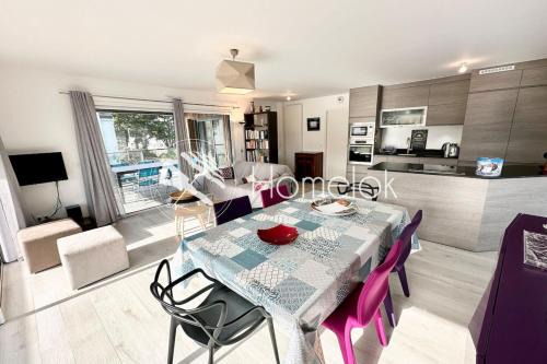 Larmor-Plage Apartment | Spacieux T4 neuf de standing Plein bourg