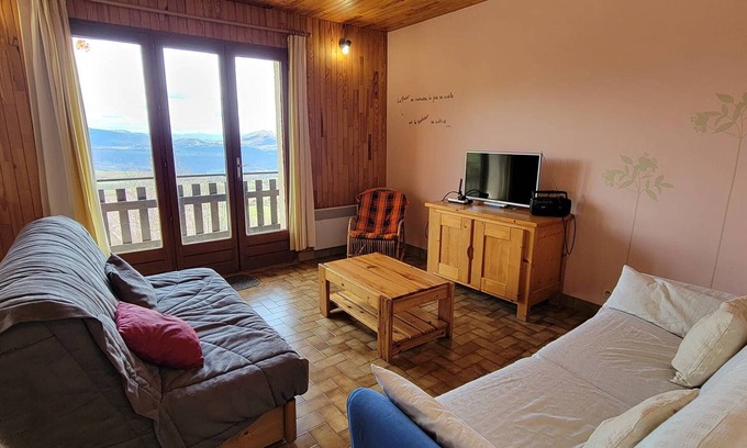 Saint-Michel-de-Chaillol Apartment | Spacious apartment, 6 people, 2 beds, balcony, Saint-Michel-de-Chaillol