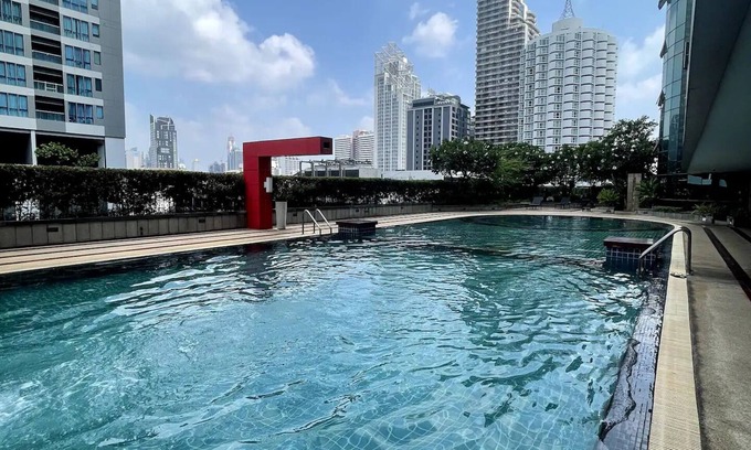 Nana Apartment | Spacious Friendly Condo near BTS
