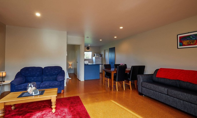 Kaikoura Cottage | Spacious 1 bedroom Cottage