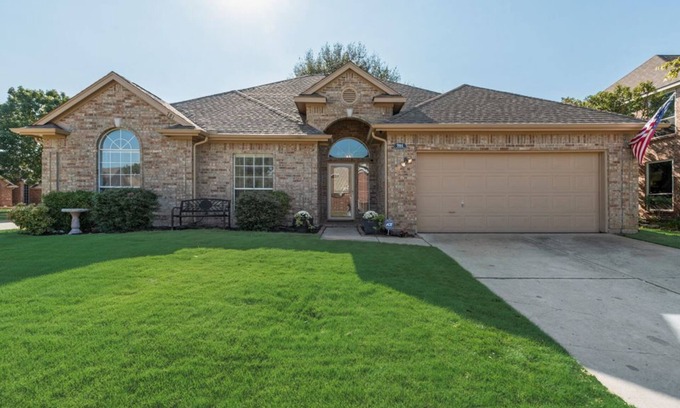 Flower Mound House | Spacious 1 Level 4-bedroom house in welcoming Flower Mound near DFW