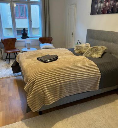 Ullanlinna Apartment | Spacious 110m2 family home