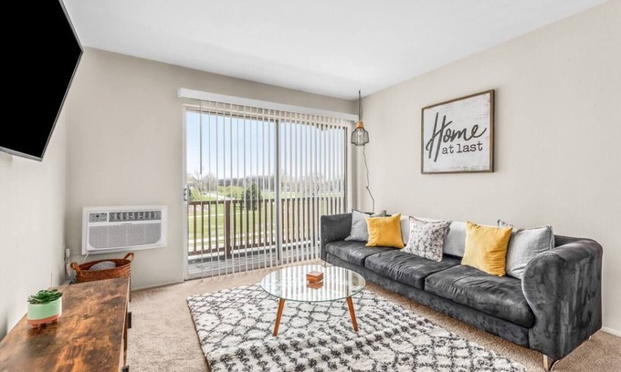 Mount Clemens Apartment | Spacious 1BR Apt On The River