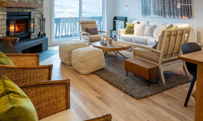 Mont-Tremblant Apartment | Spacious 2 BDR with Lake and Mountain View 414