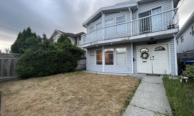 Port Coquitlam House | Spacious 2 bedroom suite