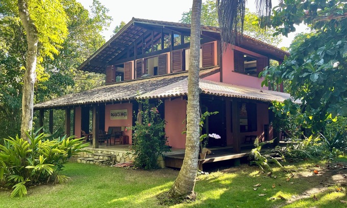 Marau House | Spacious 2-bedroom house with AC, WiFi in peaceful Maraú