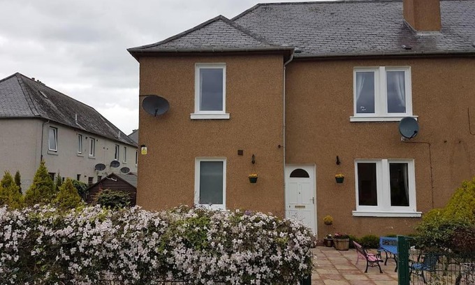 Inverness House | Spacious 2 double bedrooms house for a relaxing stay.