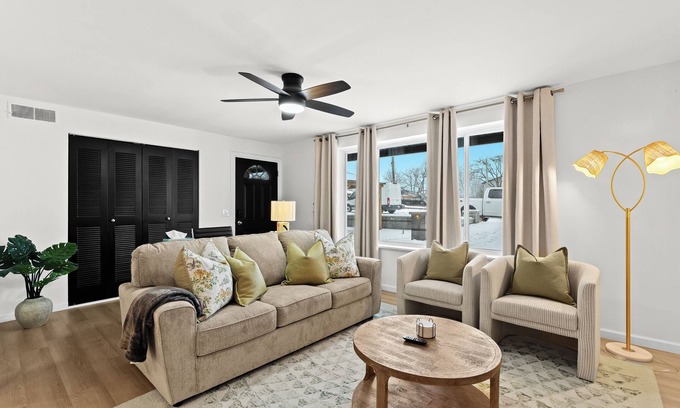 Royal Oak Apartment | Spacious 2BR Flat near Downtown Royal Oak