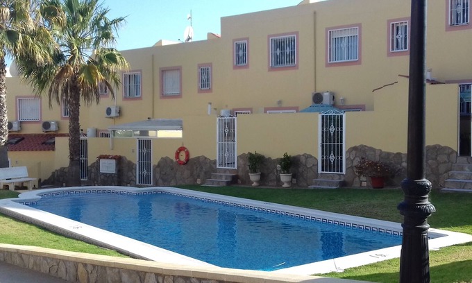 Lo Rufete Apartment | Spacious 2nd-floor apartment with 3 bedrooms, 2 bathrooms, and a solarium.