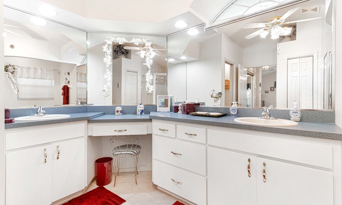 Ocala House | Spacious 3 Bdrm 3 Bath close to World Equestrian Center, O B S, & Airport