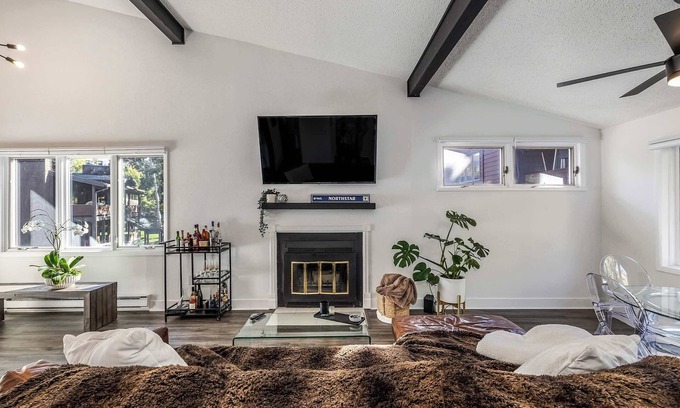 Eagle-Vail Condo | Spacious 3-Bed Condo Near Vail & BC