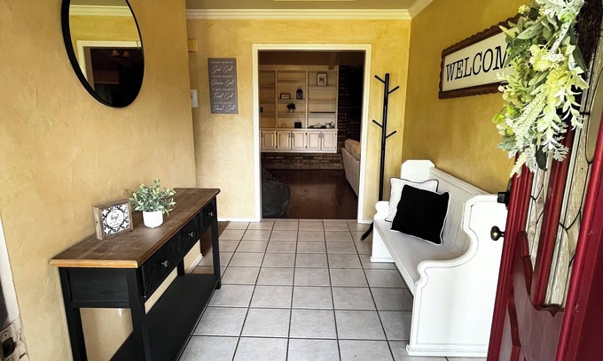 Amarillo House | Spacious 3 bedroom, 2 bathroom home