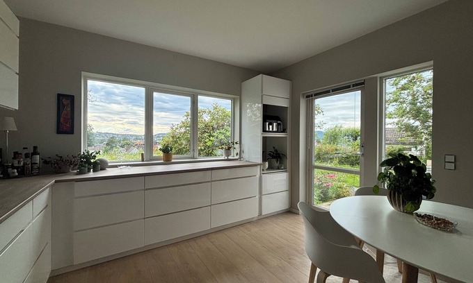 Skien Apartment | Spacious 3-bedroom apartment in enjoyable Telemark, Skien with WiFi, AC.