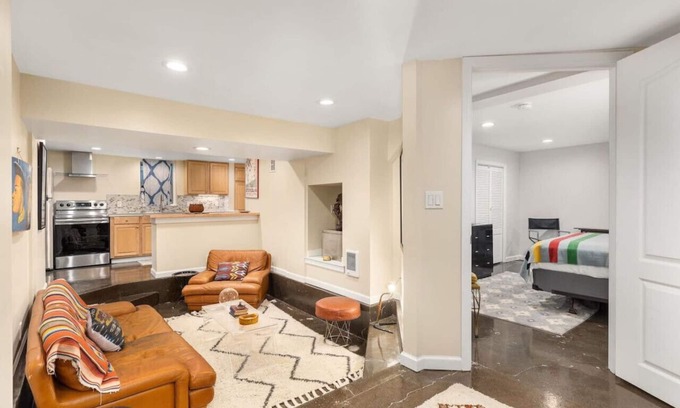 Buckman Neighborhood Apartment | Spacious 3 Bedroom Apt Central Eastside Portland!
